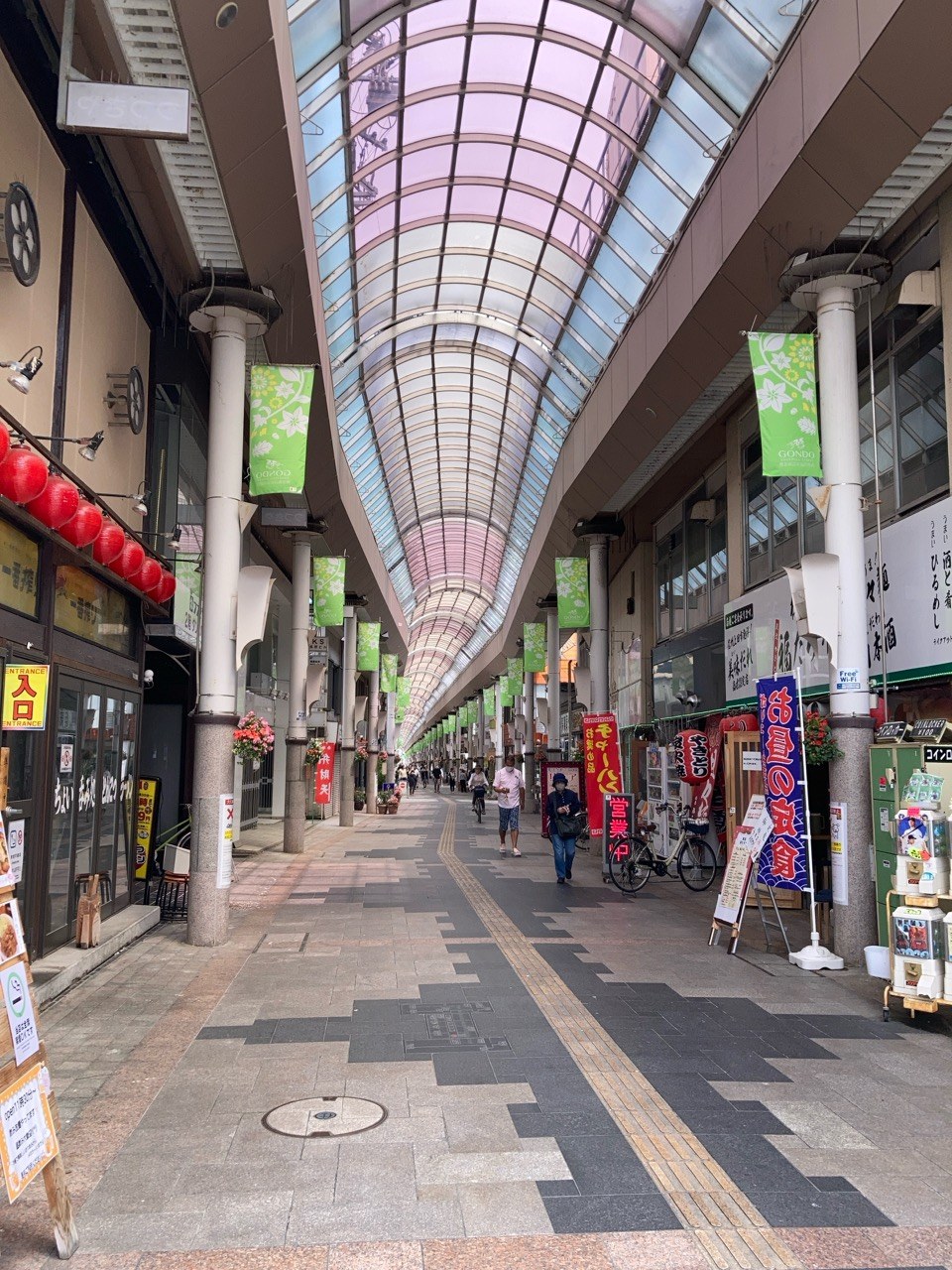 権堂商店街のアーケード